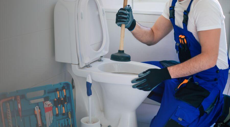 Professional septic pumping service in Woodsboro, TX